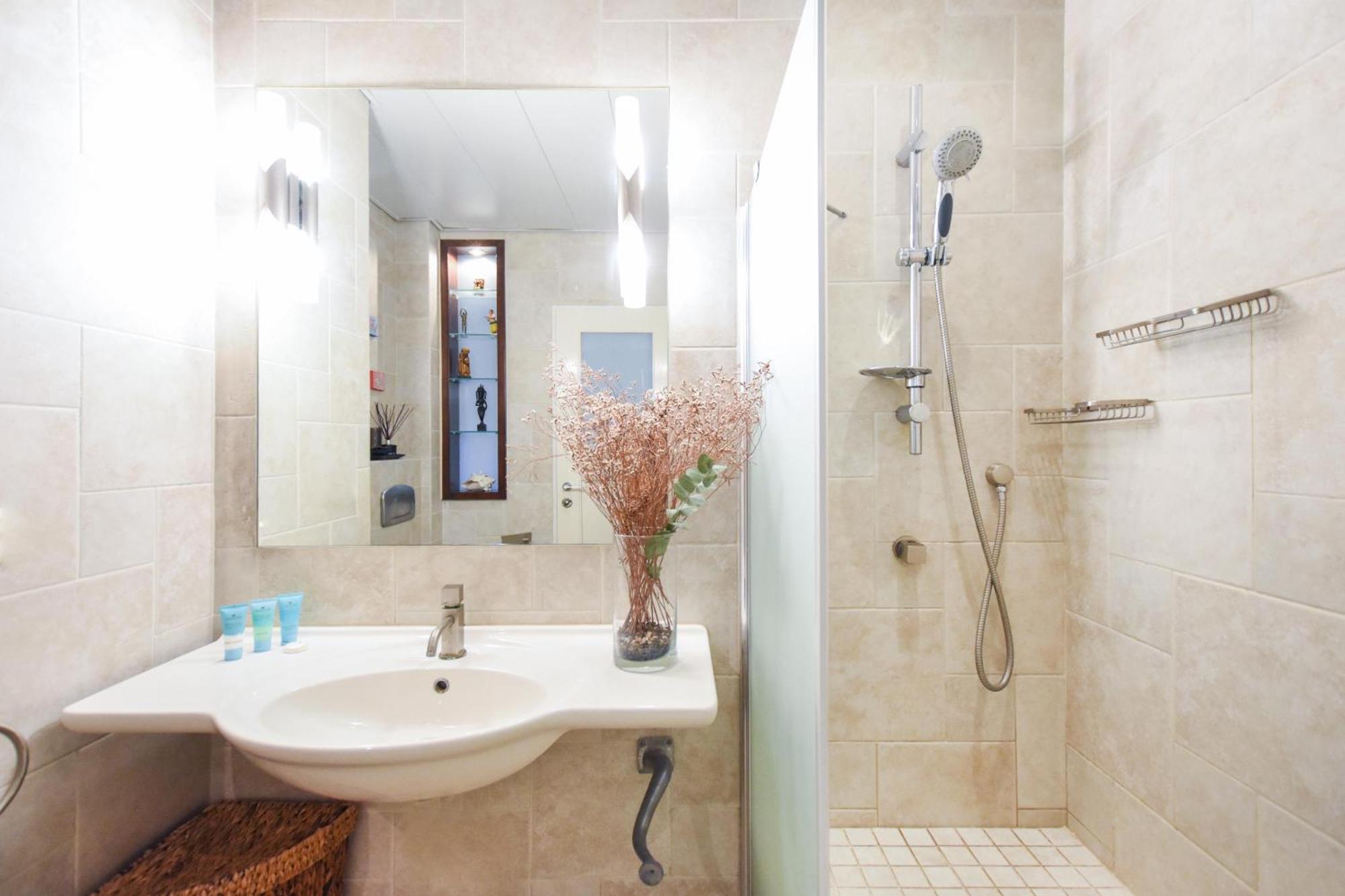 Ferienwohnung Getaway In Greece By Holyguest Tel Aviv-Jaffa Exterior foto